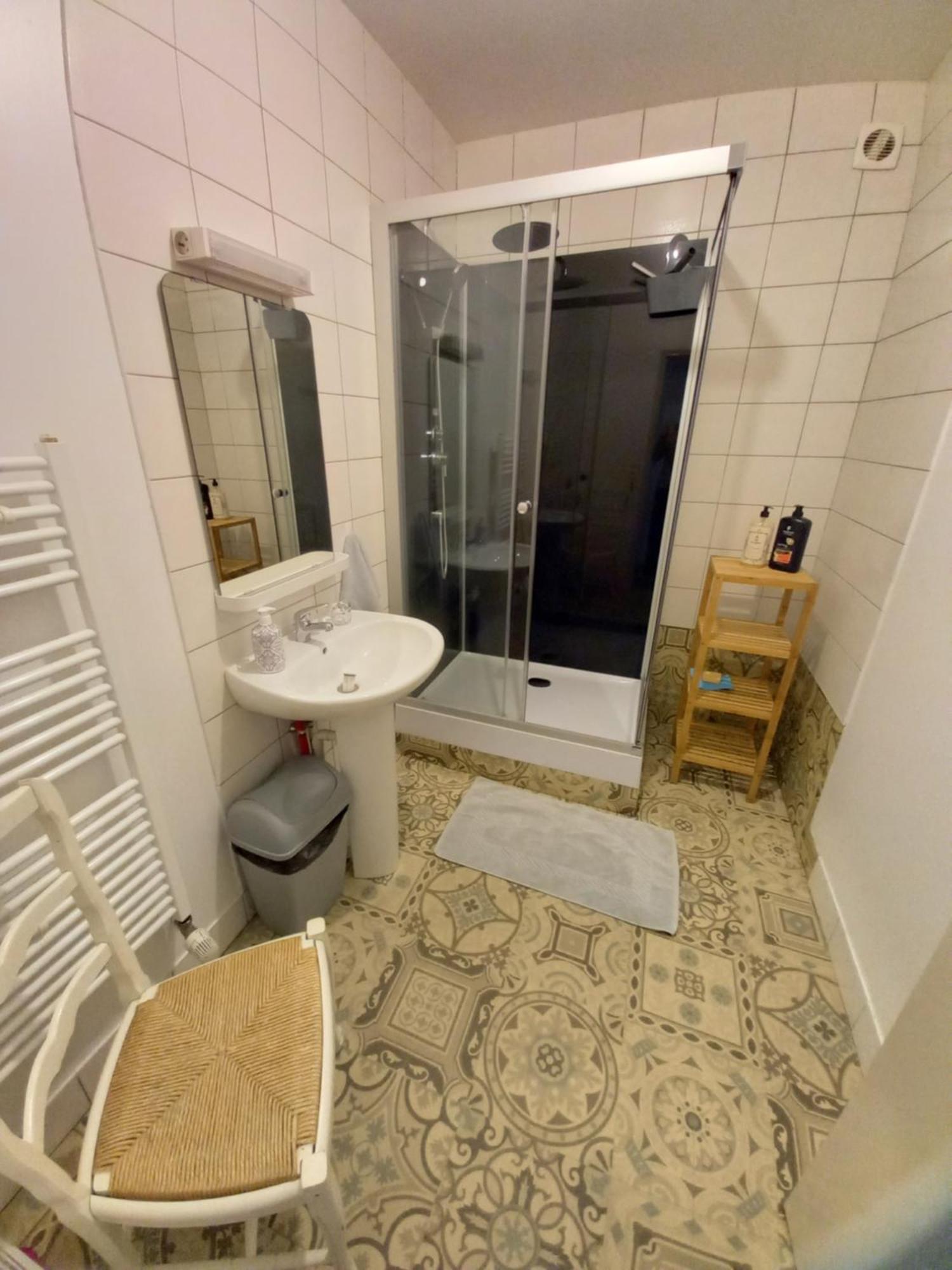 Appartement, 2Eme Etage Avec Piscine Partagee Sedan Exteriör bild