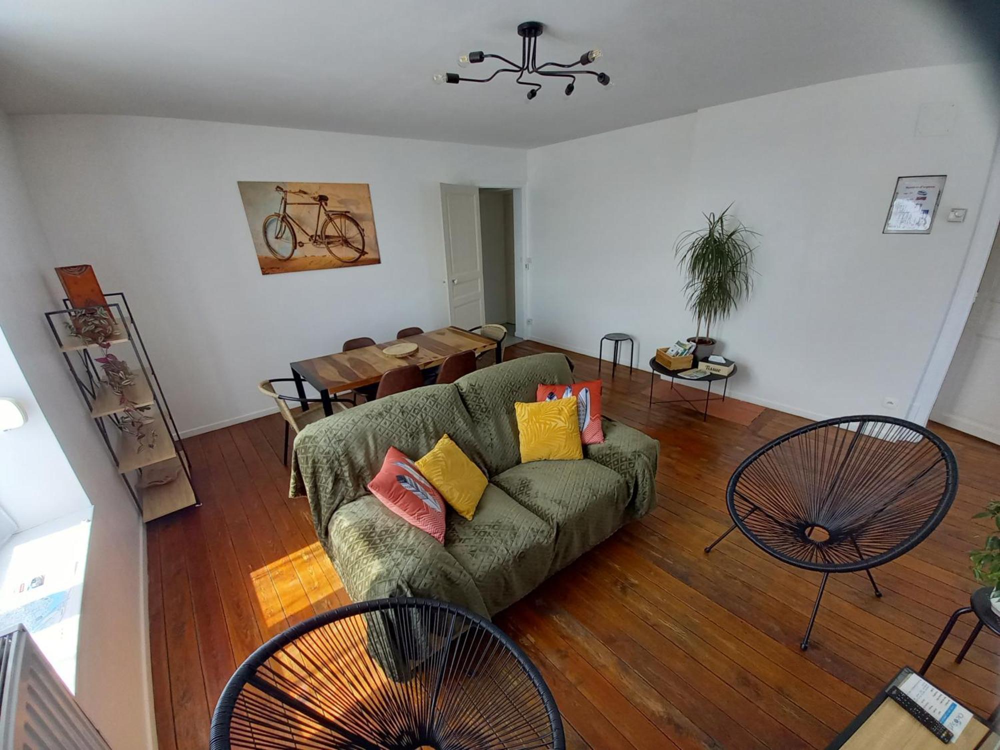 Appartement, 2Eme Etage Avec Piscine Partagee Sedan Exteriör bild